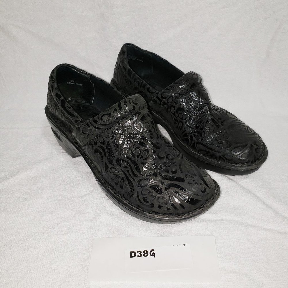 BOC 9M Born Concept Peggy Clog Womens Black Paisley Tooled Embossed Nurse D38G